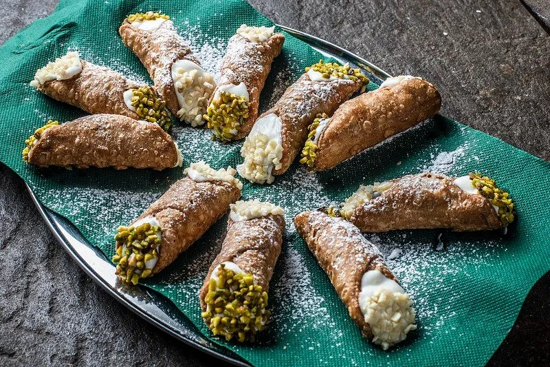 Cannoli alla ricotta