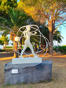 Monumento ad Annarita Sidoti — Gioiosa Marea