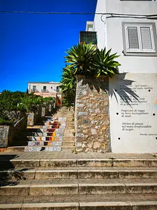 Scalinata dell'Emigrante — Gioiosa Marea
