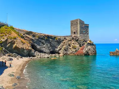 Torre delle Ciavole — Piraino